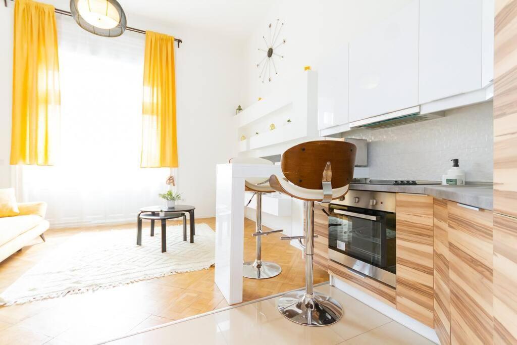Bright Design Riverside Studio By Nw بودابست المظهر الخارجي الصورة